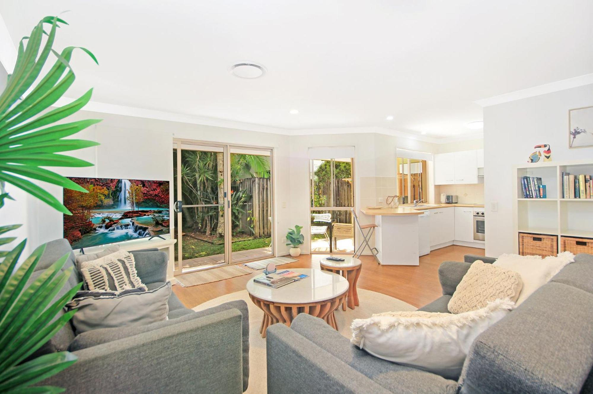 Byron Lakeside Holiday Apartments Byron Bay Bilik gambar