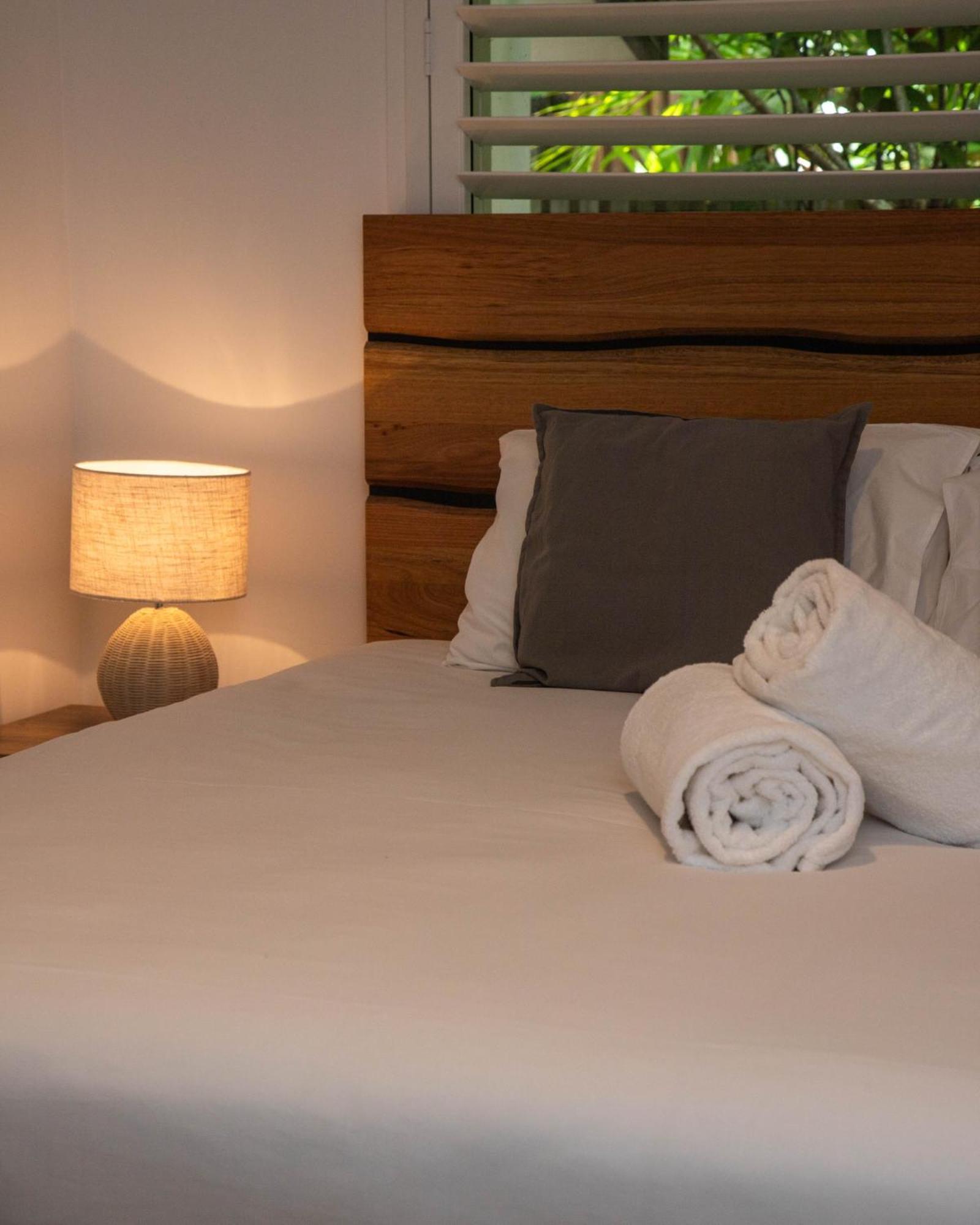Byron Lakeside Holiday Apartments Byron Bay Bilik gambar
